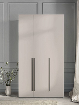120х250х50 см Шкаф Трехдверный цвет кашемир полок13